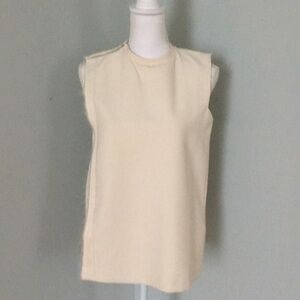 Zara Basic Art sleeveless cream sleeveless top